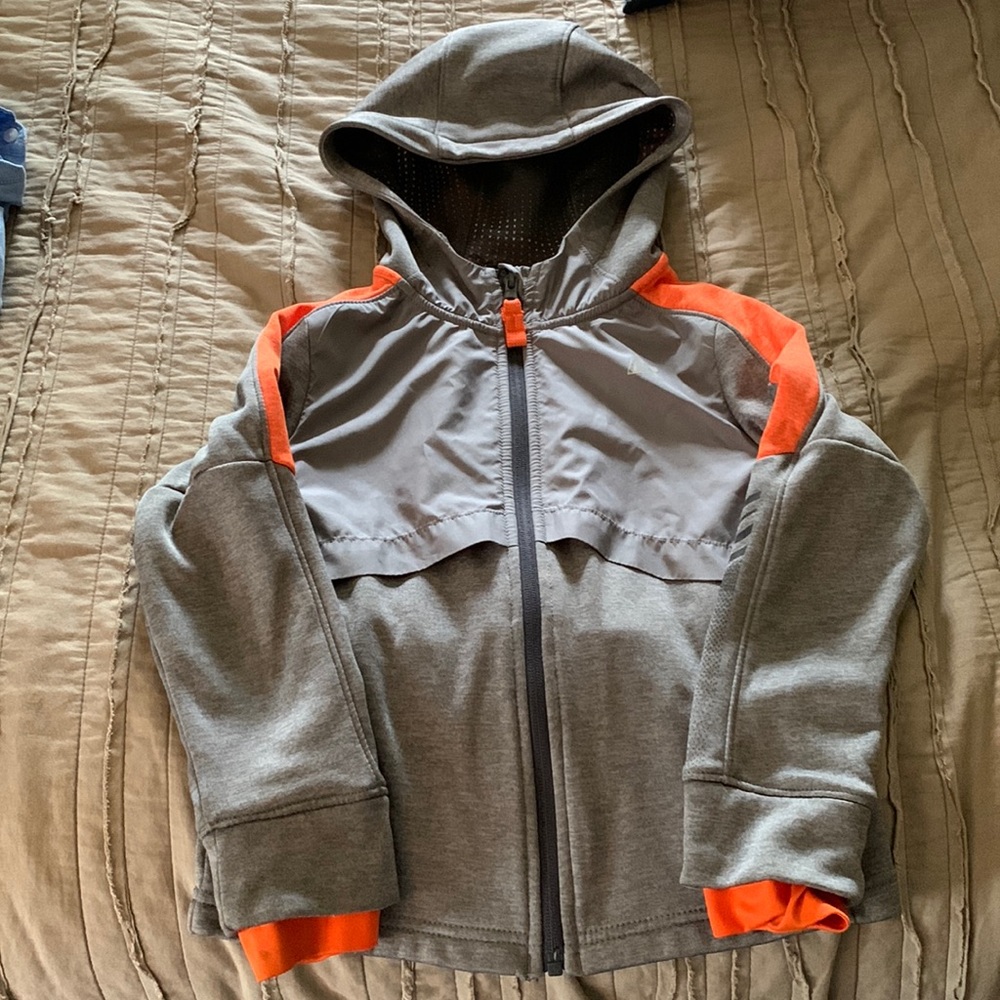 Boys Russell jacket. Size small (6-7)